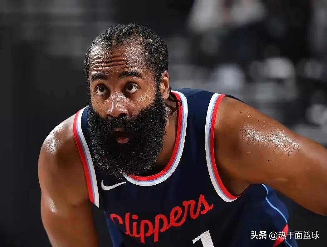 哈登在皇家马德里比赛中赛况扑朔迷离，回归赛场引发热议！的简单介绍